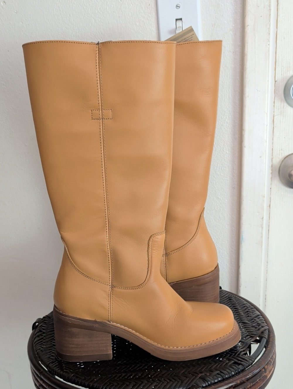 DINGO VAGABOND LEATHER TAN WOMEN'S WESTERN PLANTAIN BOOTS Size 7.5 NWT - Picture 4 of 12